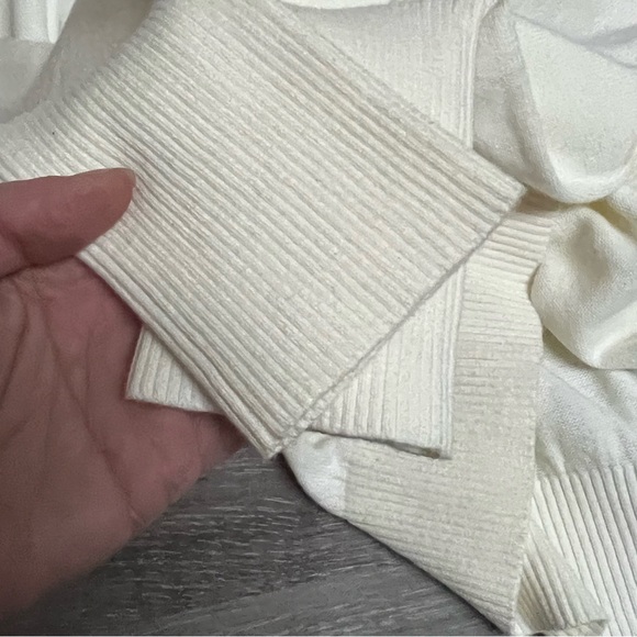 NWT Armani Exchange Women’s Sweater - Picture 5 of 12